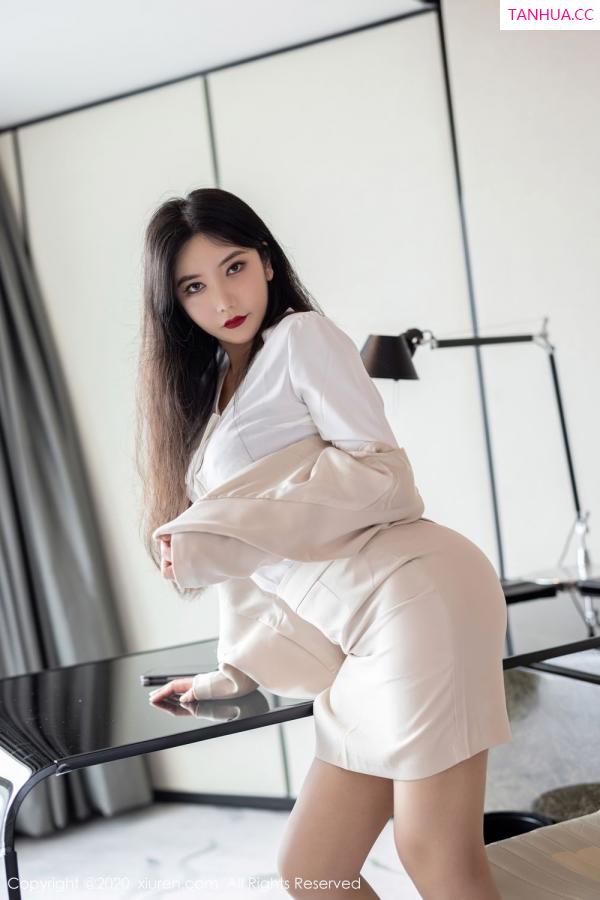 许飞 许飞 [XiuRen]高清写真图 2020.11.04 No.2736 心妍小公主第3张图片